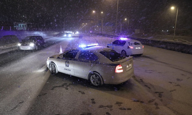 Κακοκαιρία Μπάρμπαρα: Απαγόρευση για τα φορτηγά – Πού είναι υποχρεωτικές οι αλυσίδες