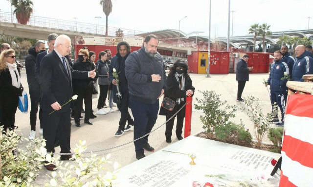 Ολυμπιακός: Τίμησε τη μνήμη των θυμάτων της Θύρας 7