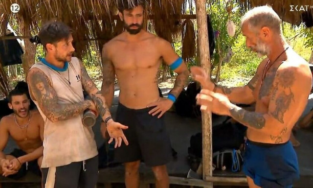 Survivor All Star: Έβαλε τις φωνές ο Τάκης σε Μπόγδανο και Γκότση - «Κουβαλάω ξύλα κι εσείς κάθεστε»