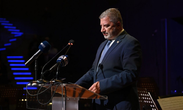 Πατούλης: Δεν υπάρχουν εγκλωβισμένα οχήματα – Πώς πάρθηκε η απόφαση για τα σχολεία