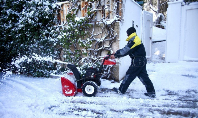 Κακοκαιρία «Μπάρμπαρα»: Στα λευκά «ντύθηκε» ο Διόνυσος - Εντυπωσιακές εικόνες