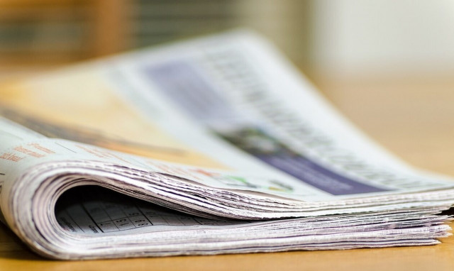 Συντάξεις, ακίνητα και επιδόματα στα πρωτοσέλιδα των εφημερίδων