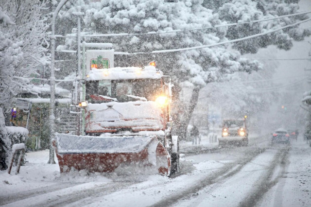 Κακοκαιρία Μπάρμπαρα - Μαρουσάκης: Πυκνά χιόνια στην Αττική τις επόμενες ώρες