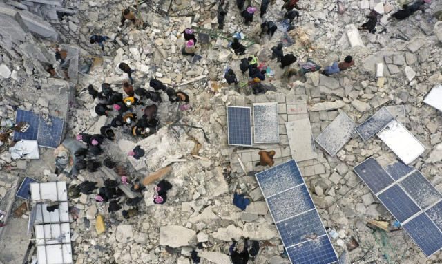 Σεισμός στην Τουρκία: Τεράστιες καταστροφές – «Δεν έχουμε ρεύμα και φυσικό αέριο»