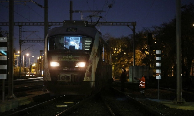 Κακοκαιρία Μπάρμπαρα: Ταλαιπωρία για τους επιβάτες της αμαξοστοιχίας Ι/C 61