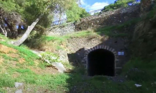 Λαύριο: Η μεγάλη στοά με τα περίεργα φαινόμενα - Δείτε το βίντεο