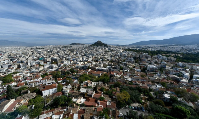 Πρόγραμμα «Κάλυψη»: Ξεκινά το Μάρτιο η εγκατάσταση ευάλωτων νέων σε κατοικίες