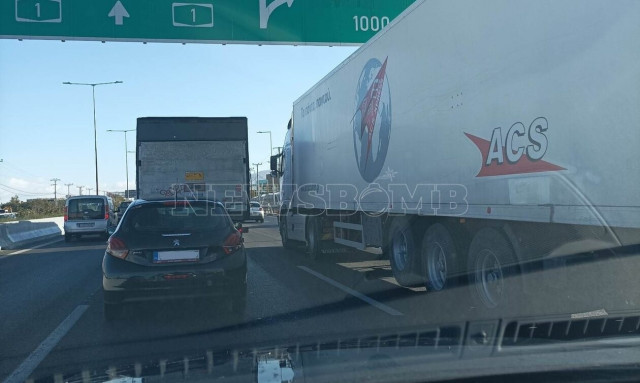 Κίνηση τώρα: Μποτιλιάρισμα στην άνοδο της Εθνικής οδού