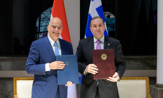 Νικός Δένδιας: Η Ελλάδα θα συνεχίσει να βοηθά τους σεισμόπληκτους σε Τουρκία και Συρία