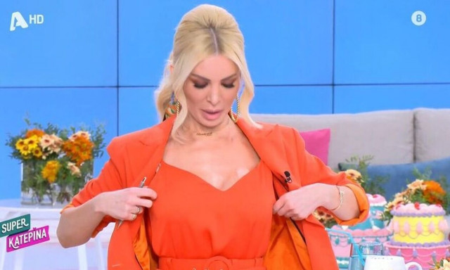 Κατερίνα Καινούργιου: «Είναι το στήθος μου στραβό ή το μπλουζάκι; Δεν μπαίνω χειρουργείο ξανά»