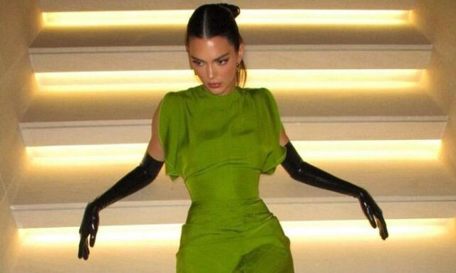 Κένταλ Τζένερ: Tόπλες στο Instagram