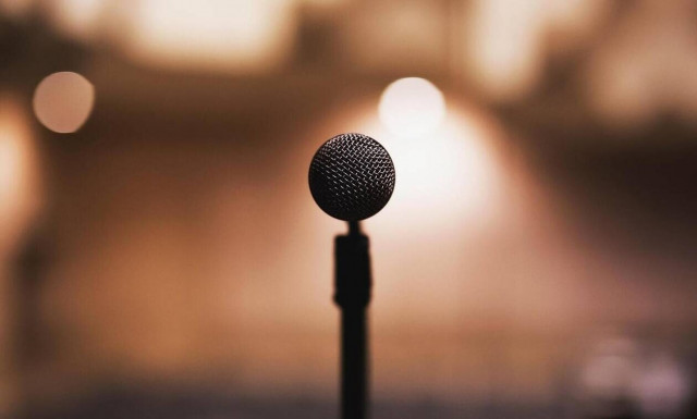 Θλίψη στη Λάρισα: Έφυγε στα 65 του γνωστός τραγουδιστής