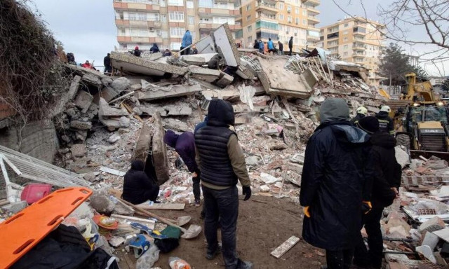 Σεισμός στην Τουρκία - Τατάρ: Aγωγές κατά του ξενοδοχείου όπου θάφτηκαν οι Τουρκοκύπριοι