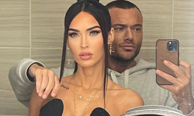 Μέγκαν Φοξ: Οι φήμες χωρισμού από τον Μασίν Γκαν Κέλι και η φωτογραφία με τον Δημήτρη Γιαννέτο