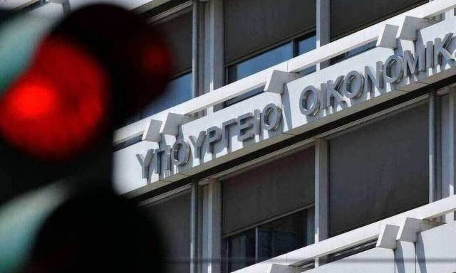 Εφορία: 800.000 οφειλέτες έχουν χάσει τις ρυθμίσεις