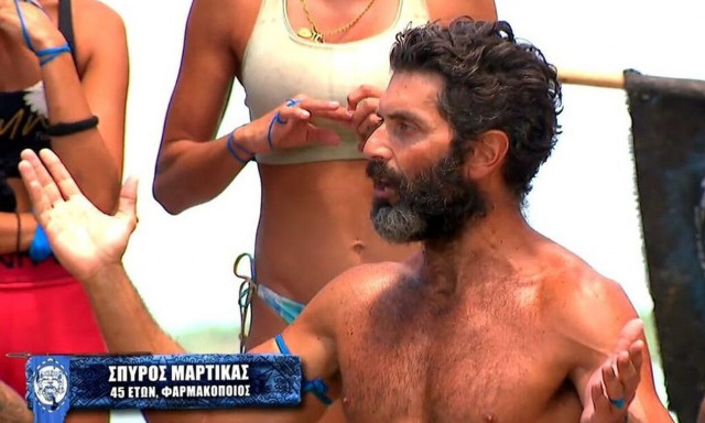 Survivor All Star: Χαμός στην καλύβα των Κόκκινων με τον Μαρτίκα - «Νομίζει ότι είμαι για πέταμα;»