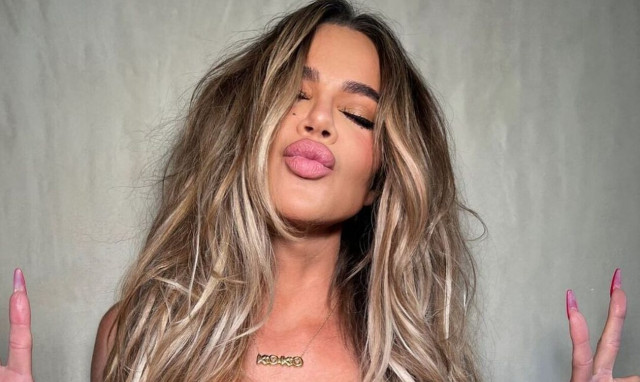 Κλόε Καρντάσιαν: Ποζάρει με «καυτό» μπικίνι και βάζει «φωτιά» στο Instagram