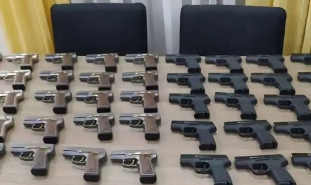 Τουρκοκύπριοι προσπάθησαν να περάσουν δεκάδες όπλα από τον Έβρο