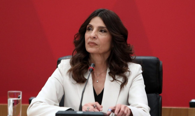 Τσαπανίδου: «Ο κ. Μητσοτάκης τάζει στους πολίτες επιδόματα-μπαλώματα»