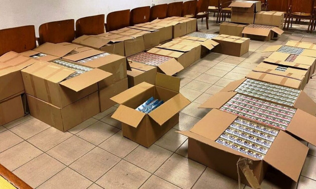 Θεσσαλονίκη: Αποθήκη με λαθραία τσιγάρα σε γκαράζ στους Αμπελόκηπους- Δύο συλλήψεις