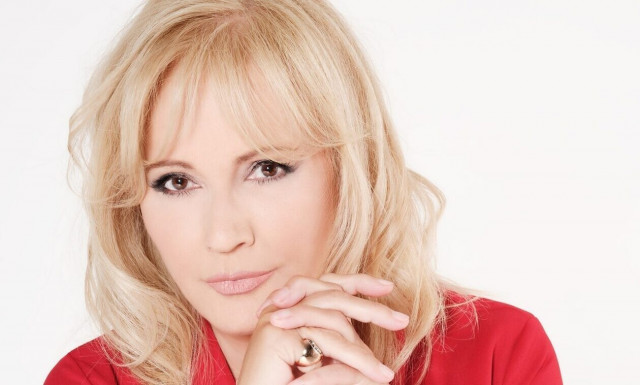 Αγγελική Νικολούλη: Τα γενέθλιά της και η σπάνια φωτογραφία με τον γιο της