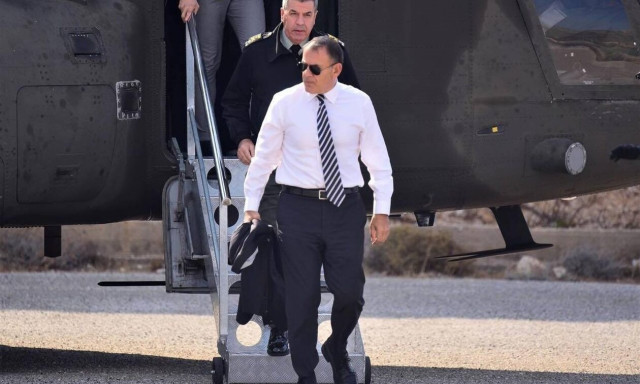 Ο Νίκος Παναγιωτόπουλος, τα C-130,  η σύσκεψη και τα επιλεκτικά «βαθιά λαρύγγια»