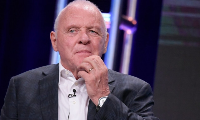 Ο Άντονι Χόπκινς γίνεται Σίγκμουντ Φρόιντ και από εμάς είναι «ναι»