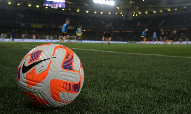 Ντέρμπι τίτλου στην Premier League και μάχες στο Champions League με αποδόσεις από το ΠΑΜΕ ΣTOIXHMA