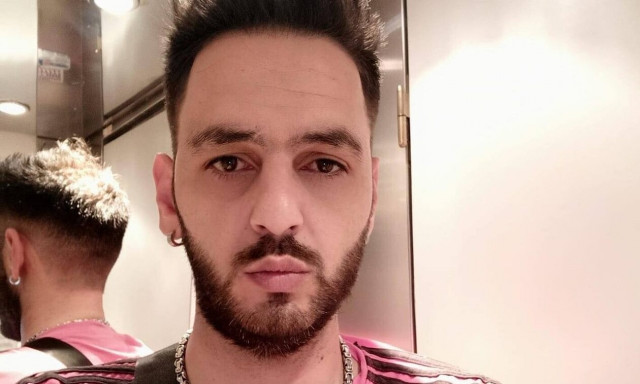 Ο άνθρωπος που ρώτησε τον πρωθυπουργό αν είναι καψούρης στο Newsbomb.gr: Ήθελα να σπάσει ο πάγος