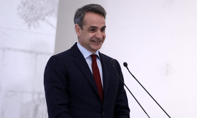 Το άνοιγμα Μητσοτάκη στο Κέντρο και η «πανστρατιά» χωρίς κομματικές ταμπέλες