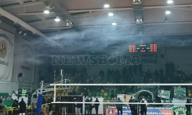 Παναθηναϊκός – Ολυμπιακός: Δακρυγόνα κι ένταση με την Αστυνομία στο κλειστό του Αγίου Θωμά (vid+pic)