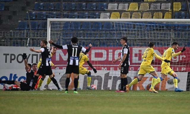 Super League: Ο ΠΑΟΚ κάνει λόγο για «αλλοίωση πρωταθλήματος» μετά την Τρίπολη