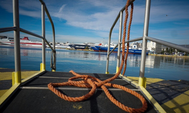 Ταλαιπωρία για 380 επιβάτες του «Κρήτη ΙΙ» - Χάλασε η μηχανή του πλοίου