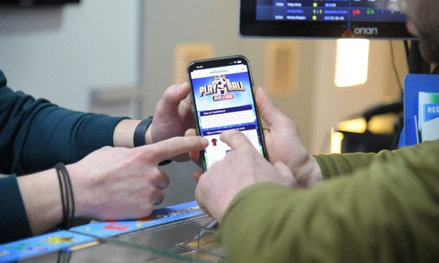 Super League με το PlayBall: Μπαίνεις στο OPAP Store App, προβλέπεις σωστά και διεκδικείς super δώρα