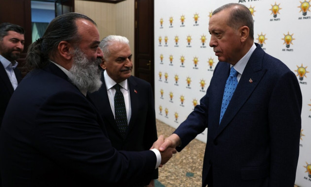 Δωρεά αλληλεγγύης 1 εκατομμυρίου ευρώ από τον Μάριο Ηλιόπουλο και την Seajets στους σεισμόπληκτους