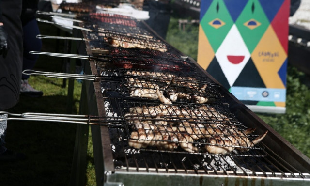 Τσικνοπέμπτη: Η τσίκνα έφερε αιθαλομίχλη στην Αθήνα - 2,5 φορές πάνω από το κανονικό