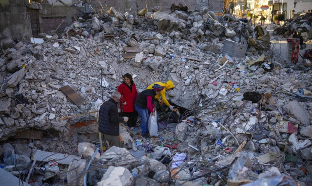 Σεισμός στην Τουρκία: Αναζωπυρώνονται οι φόβοι για φονικό «χτύπημα» στην Κωνσταντινούπολη