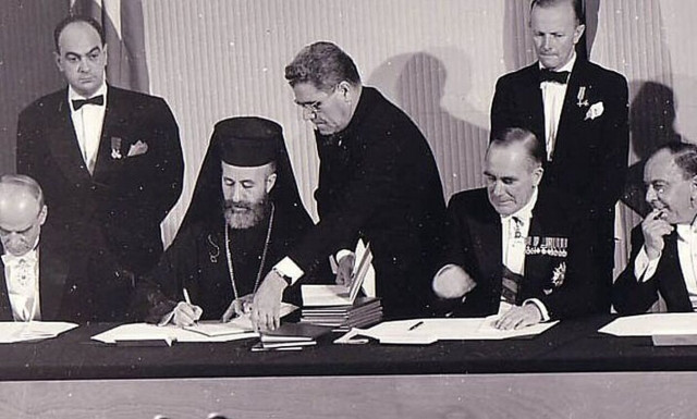 Σαν σήμερα το 1959: Υπογράφεται η Συμφωνία του Λονδίνου για την ίδρυση της Κυπριακής Δημοκρατίας