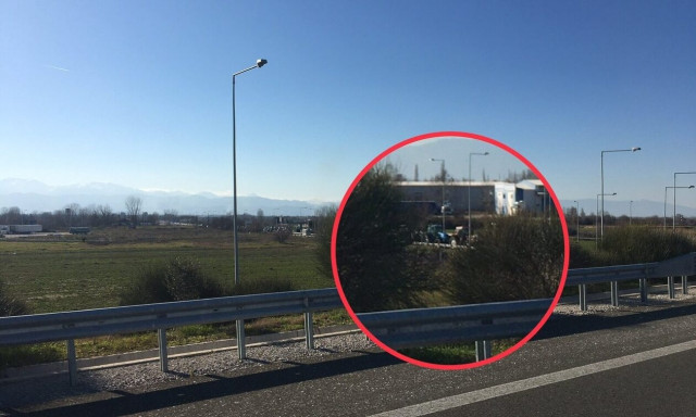 Δεκάδες τρακτέρ στους δρόμους της Καρδίτσας – Έκλεισε ο κόμβος εισόδου στην περιοχή