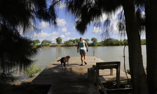 Έλον Μασκ: «Καταστρέφεις τον παράδεισό μας» - Η κραυγή των κατοίκων της «διαστημικής» του πόλης