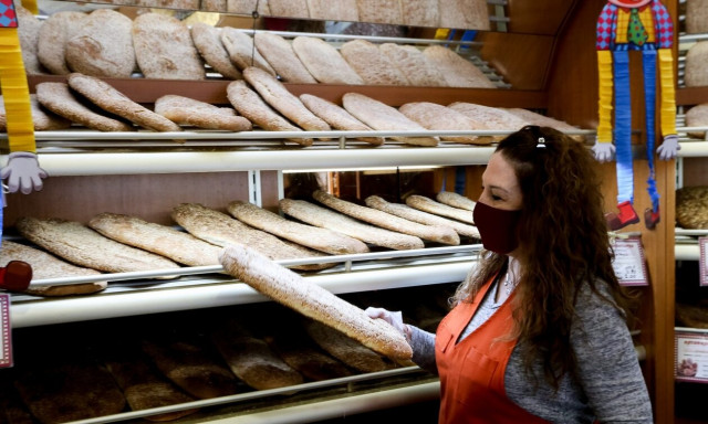 Καθαρά Δευτέρα: Ποια καταστήματα θα λειτουργήσουν - Το ωράριο λειτουργίας