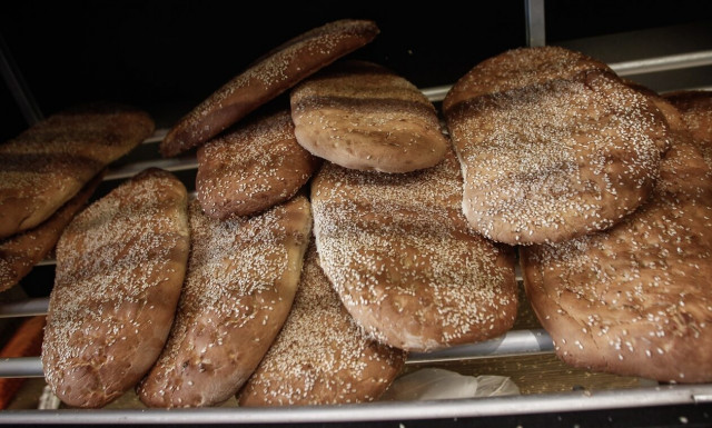 Καθαρά Δευτέρα: «Απλησίαστη» η λαγάνα φέτος - Ετήσια αύξηση 42% - Θα κοστίζει έως 5 ευρώ