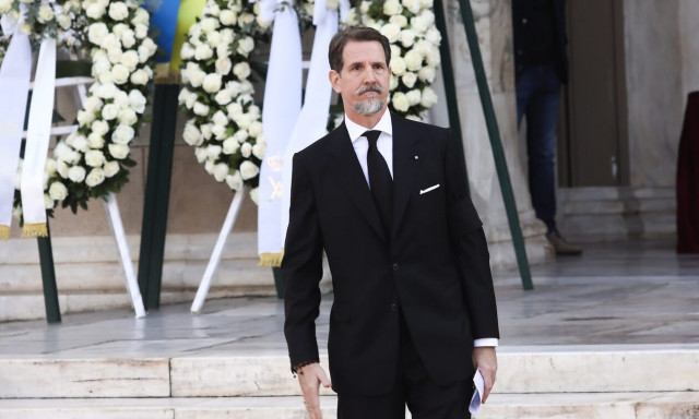 Τέως βασιλιάς Κωνσταντίνος: «Η ψυχολογία της μητέρας μου είναι πολύ καλή», λέει ο Παύλος