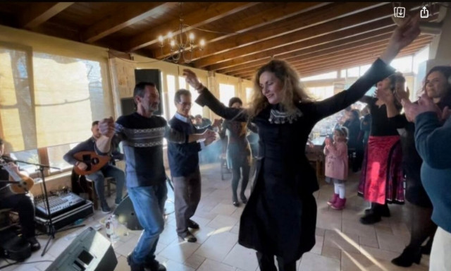 Η Ρεθυμνιώτισσα που ξεσήκωσε με το χορό της το Αμάρι