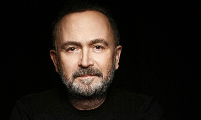 Σταμάτης Γονίδης: Ξαναχτυπάει με νέο άλμπουμ-έκπληξη - Ακούστε το πρώτο του τραγούδι