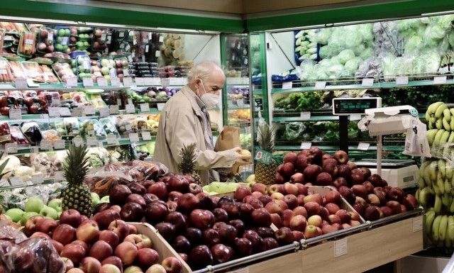 Ακρίβεια: Για 18 ημέρες επαρκεί το μηνιαίο εισόδημα των περισσότερων νοικοκυριών