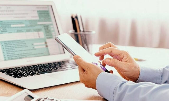 Φορολογικές δηλώσεις: Πώς εκδίδουν ΑΦΜ και κλειδάριθμο οι 18άρηδες