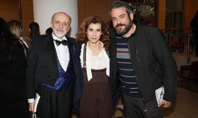 Οι πρωταγωνιστές του «Έτερος Εγώ» είδαν την παράσταση του Σωτήρη Τσαφούλια