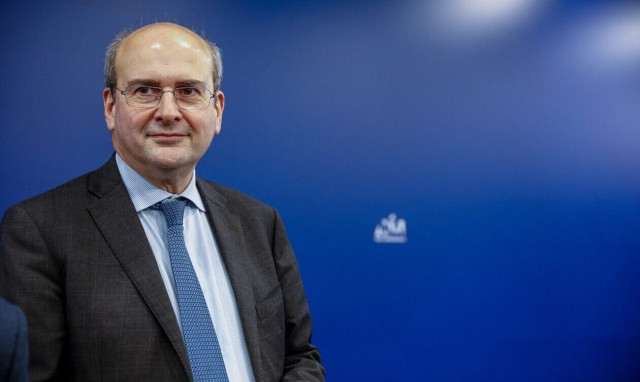 Κωστής Χατζηδάκης: Αλλάζει η ζωή των ασφαλισμένων με την ψηφιοποίηση του ΕΦΚΑ