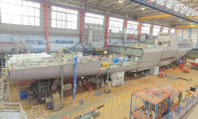 Η πρώτη ελληνική φρεγάτα Belh@rra παίρνει μορφή - Νέες φωτογραφίες από τα ναυπηγεία της Γαλλίας